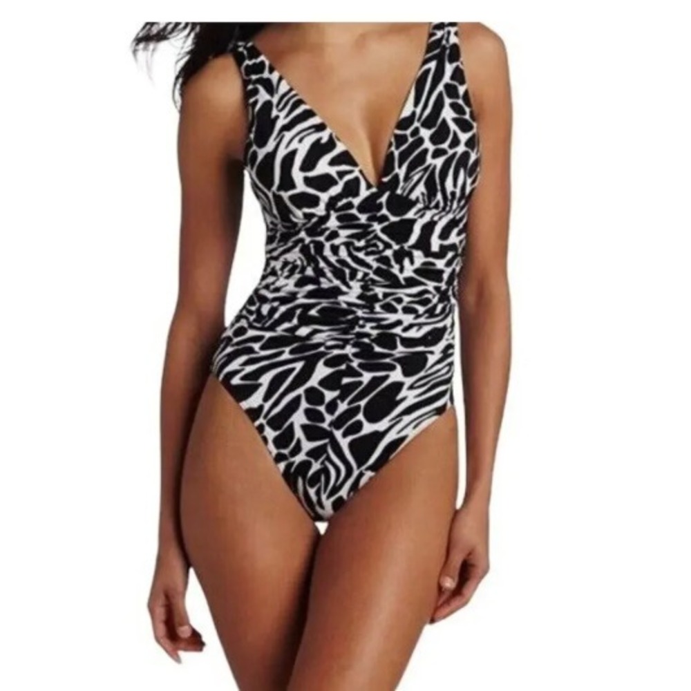 MIracleSuit One Piece Swimsuit 20W Sonatina Go Boldly Black‎ White Ruched Slim